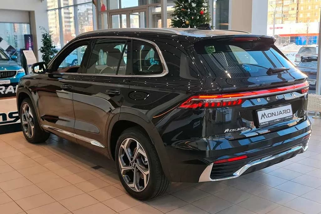 Geely Monjaro 4WD — фото 02