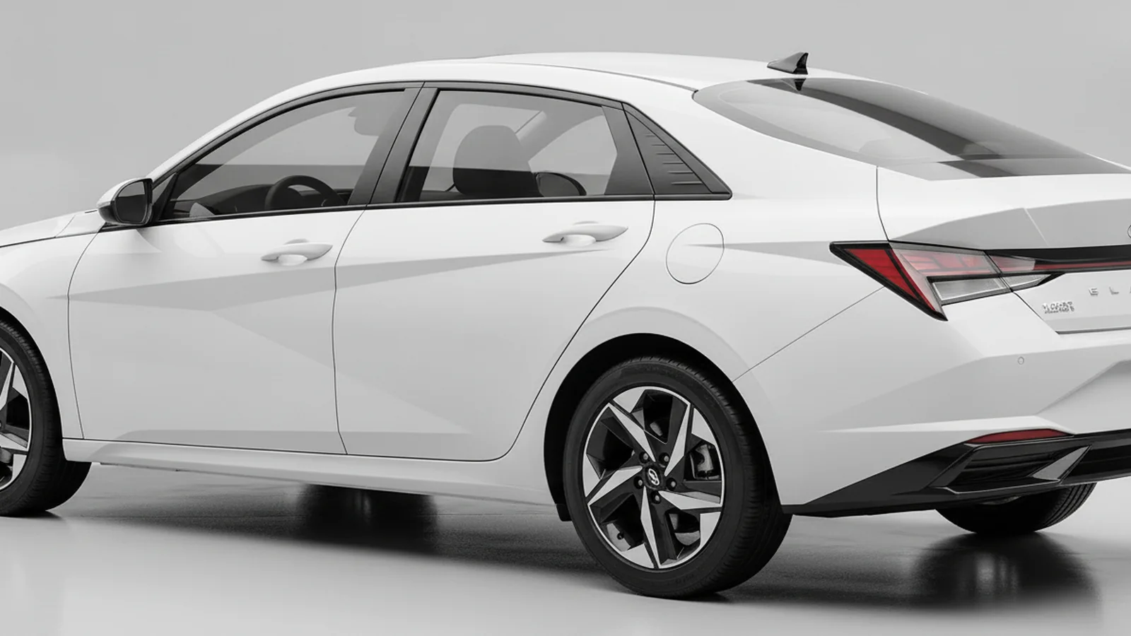 Hyundai Elantra LUX Premium Edition — фото 4